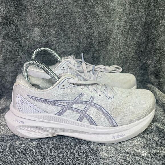 Asics Gel-Kayano 30 running shoe in the Lilac Hint / Ash Rock size 6 - Picture 3 of 8